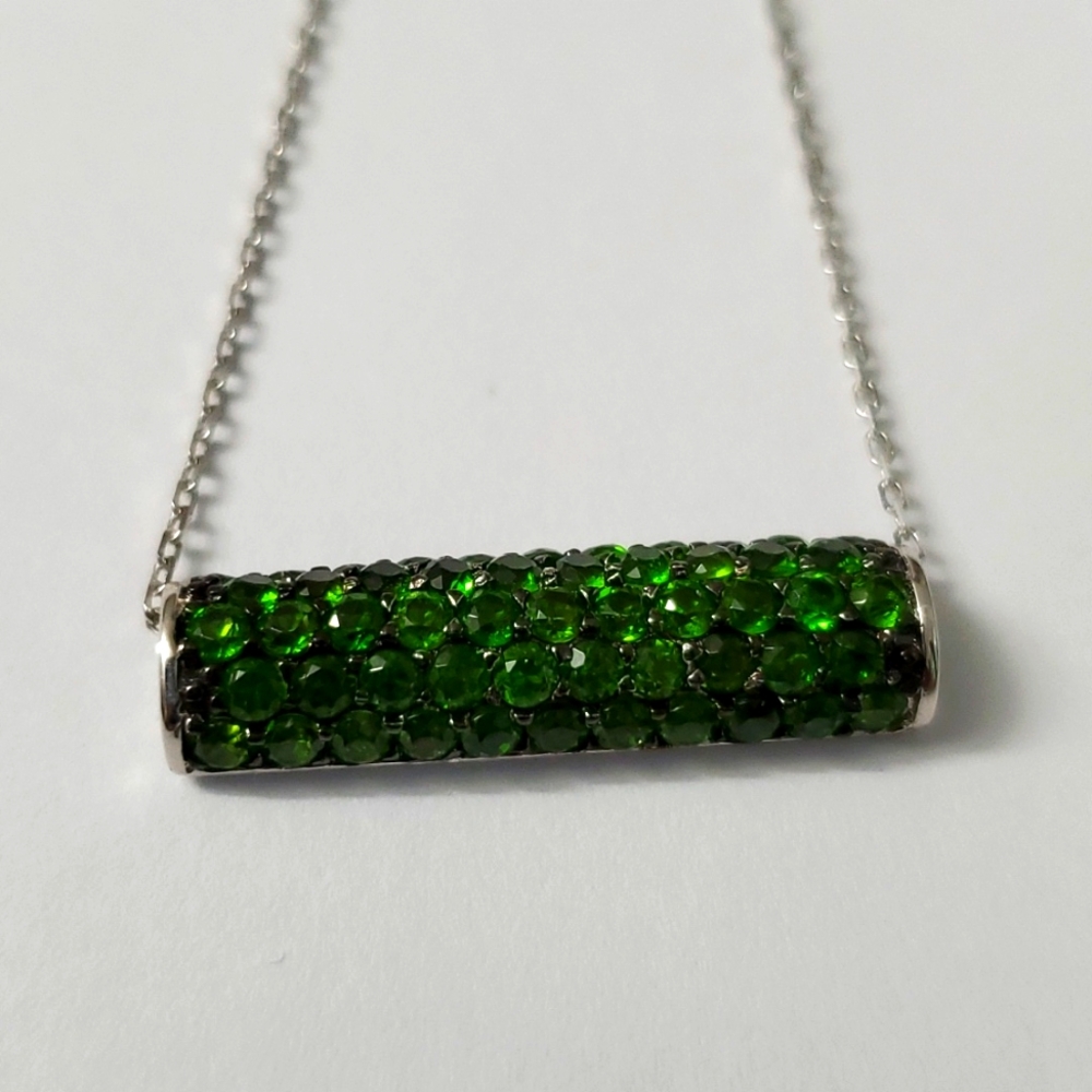 Watch Video / Sterling Silver 925 Paved Emerald Bar Pendant Necklace